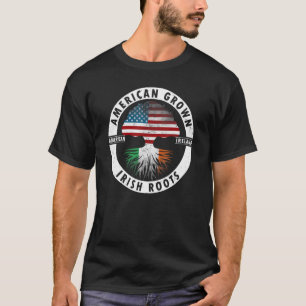 Die Flagge Irlands unter der Flagge der Amerikaner T-Shirt