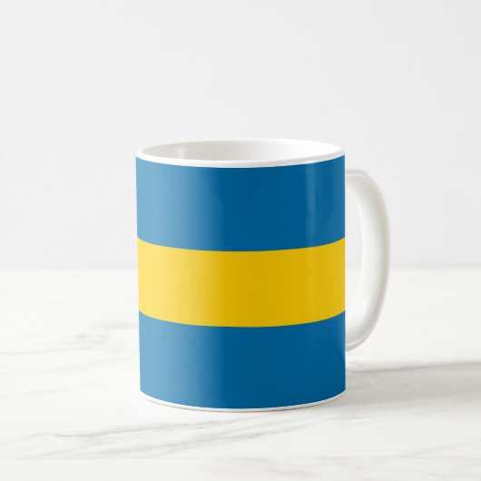 Die Flagge Schwedens mit Drei Kronen Schwedens wur Kaffeetasse (VorderseiteRechts)