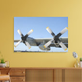 Die Flügel eines LC-130 Hercules Leinwanddruck (Insitu (Wohnzimmer))