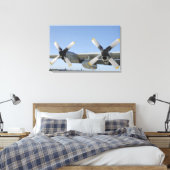 Die Flügel eines LC-130 Hercules Leinwanddruck (Insitu (Schlafzimmer))