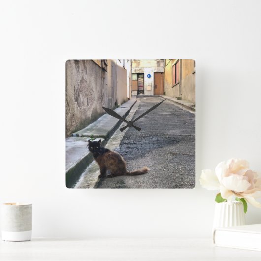 Die französische Katze Quadratische Wanduhr (Zuhause)