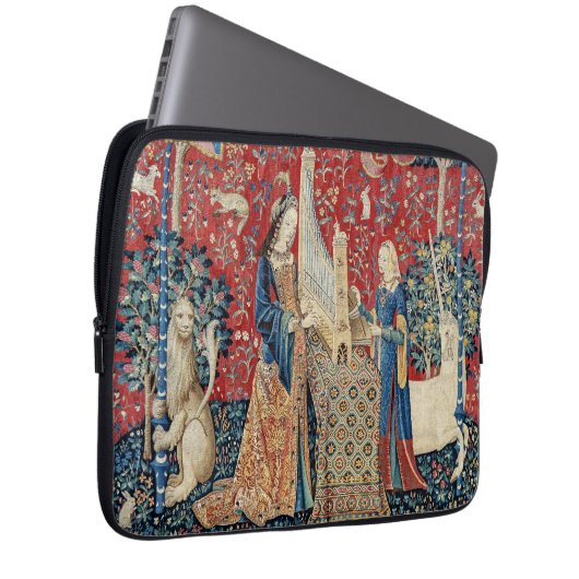 Die Frau und das Einhorn, hörend Laptopschutzhülle (Vorne Rechts)