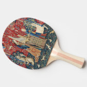 Die Frau und das Einhorn, hörend Tischtennis Schläger (Seitenansicht)