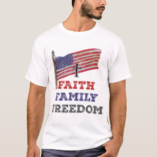 Die Freiheit der Familie überqueren mit der Flagge T-Shirt