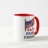 Die Freiheit der Familie überqueren mit der Flagge Tasse (VorderseiteRechts)