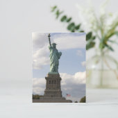 Die Freiheitsstatue auf der Insel der Freiheit in Postkarte (Stehend Vorderseite)