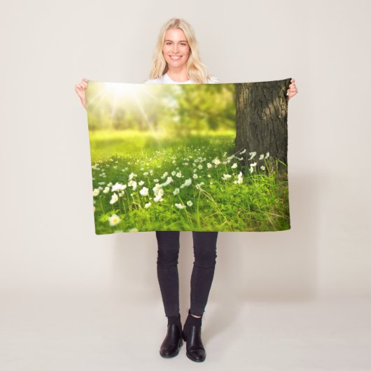 Die Freuden des Frühlings Fleecedecke (Beispiel)