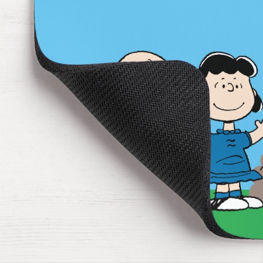 Die Freunde von Erdnüssen in einer Reihe Mousepad (Ecke)