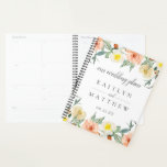 Die Frühjahrssammlung blüht auf Planer<br><div class="desc">Mit diesem eleganten und sehr trendigen Hochzeitsplaner bereiten Sie sich auf Ihren großen Tag stilvoll vor. Das Design ist einfach zu personalisieren mit Ihren eigenen Namen und Hochzeitsdatum und Sie können alle Ihre Design-Ideen, wichtige Hochzeitsinformationen und vieles mehr sicher in diesem personalisierten Planer behalten. Entsprechende Hochzeitssachen finden Sie in der...</div>