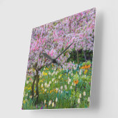 Die Frühlingszeit im Garten von Claude Monet Quadratische Wanduhr (Winkel)
