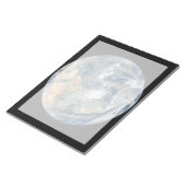 Die ganze Erde, die die östliche Hemisphäre zeigt. Notizblock (angewinkelt)