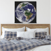 Die ganze Erde mit tropischen Stürmen im Atlantik Leinwanddruck (Insitu (Schlafzimmer))