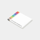 Die gefärbte Regenbogen-Zusammenstellung zeichnet Post-it Klebezettel (angewinkelt)