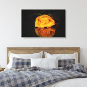 Die gelbe Rose Leinwanddruck (Insitu (Schlafzimmer))