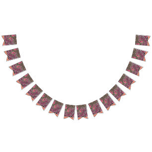 die Gestaltung eines rosa-braunen Paisley-Musters Wimpelkette
