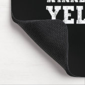 Die Gewinner tragen den Game Compe des Teams aus d Mousepad (Ecke)