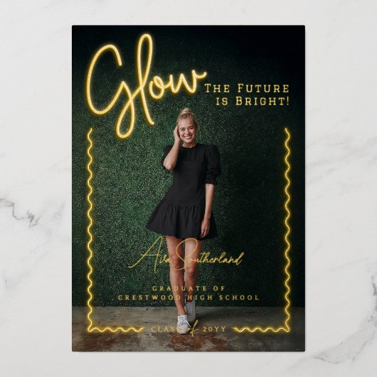 Die glatte Zukunft ist der glänzende Gelbe Neonneb Folieneinladung (Vorderseite)