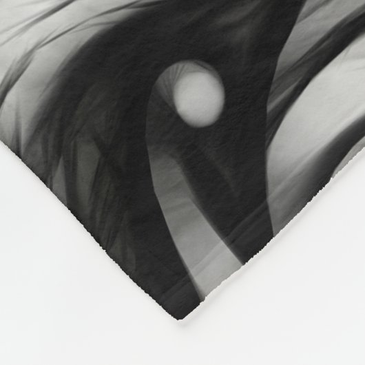 Die glühende Blüteninvertierung Fleecedecke (Ecke)