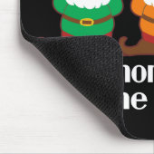 Die Gnomes ließen mich es tun Mousepad (Ecke)