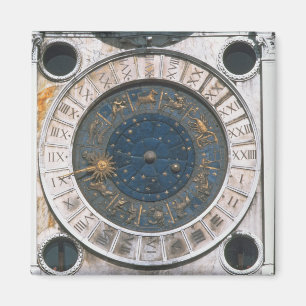 Die Gold- und Emailuhr, die von Ma Magnet