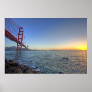 Die Golden Gate Bridge bei Sonnenaufgang von Fort Poster
