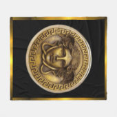 Die goldene Medusa - Gorgon - griechischer Schlüss Fleecedecke (Vorderseite (Horizontal))
