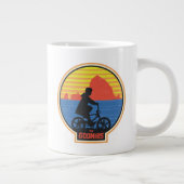 Die Goonies Retro Mikey Riding Bike Grafik Jumbo-Tasse (Rechts)