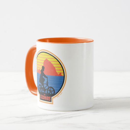 Die Goonies Retro Mikey Riding Bike Grafik Tasse (Vorderseite Links)