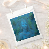 Die Göttin Ishtar im See des ewigen Lebens Geschenktütchen (Ausgeschnitten)