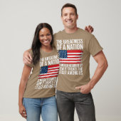 DIE GRÖSSE EINER NATION WIRD DADURCH GEMESSEN, WIE T-Shirt (Unisex)
