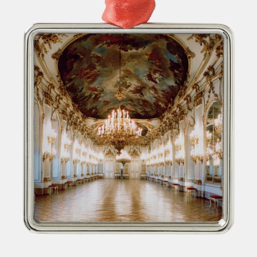 Die große Galerie Silbernes Ornament (Vorne)