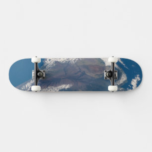 Die große Insel Hawaii und ihre Berge Skateboard