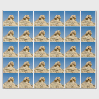 Die Große Sphinx von Giza vor einem klaren blauen Geschenkpapier