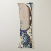 Die große Welle weg von Kanagawa Seitenschläferkissen (Vorderseite Vertikal)