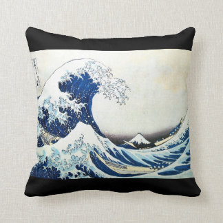 "Die große Wellen-" japanische Malerei von Hokusai Kissen