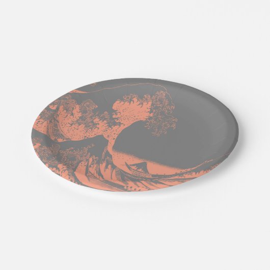 Die großen Wave Paper-Teller Peach & Gray Pappteller (Schrägansicht)