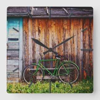 Die grünen Wanduhren des Fahrrad-1