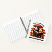 Die Guinea der Hasen unter den roten Pilzen Notizblock (Innenseite)