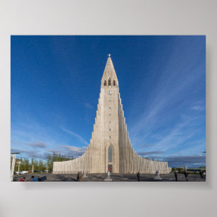 Die Hallgrímskirkja-Kirche in Reykjavík Poster