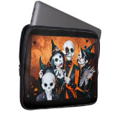 Die Halloween-Außenseiter Laptopschutzhülle (Vorne Rechts)