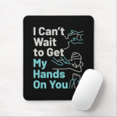 Die Hände des lustigen Massagetherapeuten Mousepad (Mit Mouse)