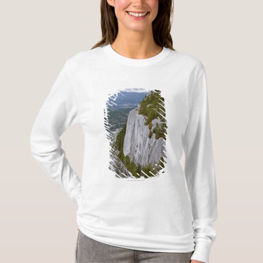 Die "Haupt" Arial Ansicht in Squamish T-Shirt (Vorderseite)