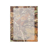 Die Herbstfarben von Jägern in Camouflage Notizblock (Rotiert)
