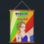 Die heutige Mood Retro Pop Art Lady Drehe den Voge Wandteppich Mit Holzrahmen<br><div class="desc">Eine lustige Pop Art Retro Dame,  die ihren Mittelfinger mit dem Zitat "Die Stimmung von heute" aufhält.</div>