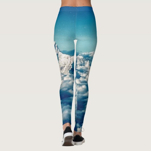 Die Himalaya-Berge in Wolken Blauer Himmel Leggings (Rückseite)