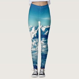 Die Himalaya-Berge in Wolken Blauer Himmel Leggings