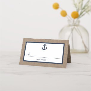 Die Hochzeitskollektion der Marine auf Burlap Beac Platzkarte