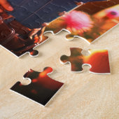 Die hübsche Frau in der blühenden Wüste Erwachsene Puzzle (Seite)