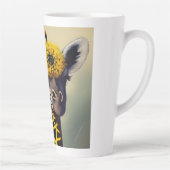 Die Hummel Giraffe Digitale Kunst Milchtasse (Rechts)