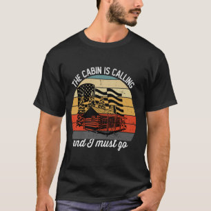 Die Hütte, die den Berg Ourdoo nannte, war von der T-Shirt